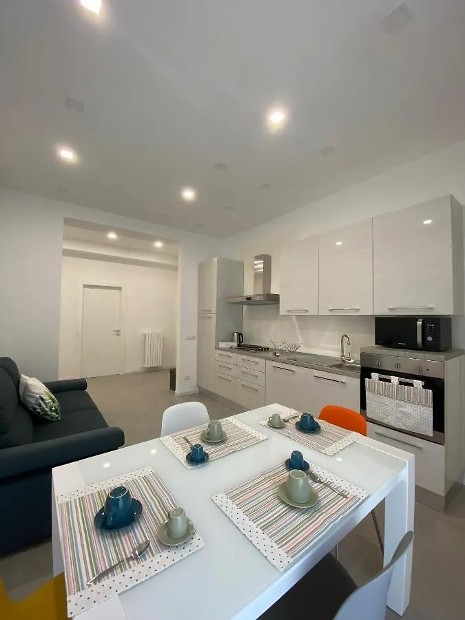 Apartment Ambra Del Simeto Appartamento Moderno Vicino Il Teatro Greco Syracuse Italy